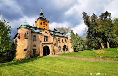 Character properties, Romantic Art Nouveau castle north of Prague