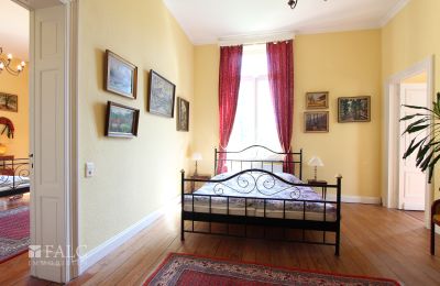 Castle for sale Fays, Wallonia, Zweites Schlafzimmer im 1.OG