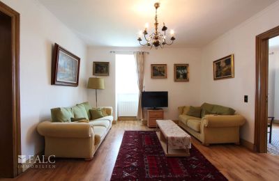 Castle for sale Fays, Wallonia, Wohnzimmer im 2.OG