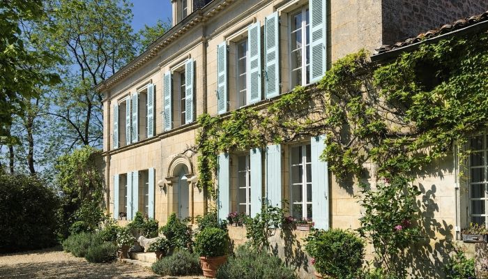 Manor house for sale Gémozac, New Aquitaine