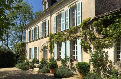 Character properties, French manor property at the atlantic coast in France