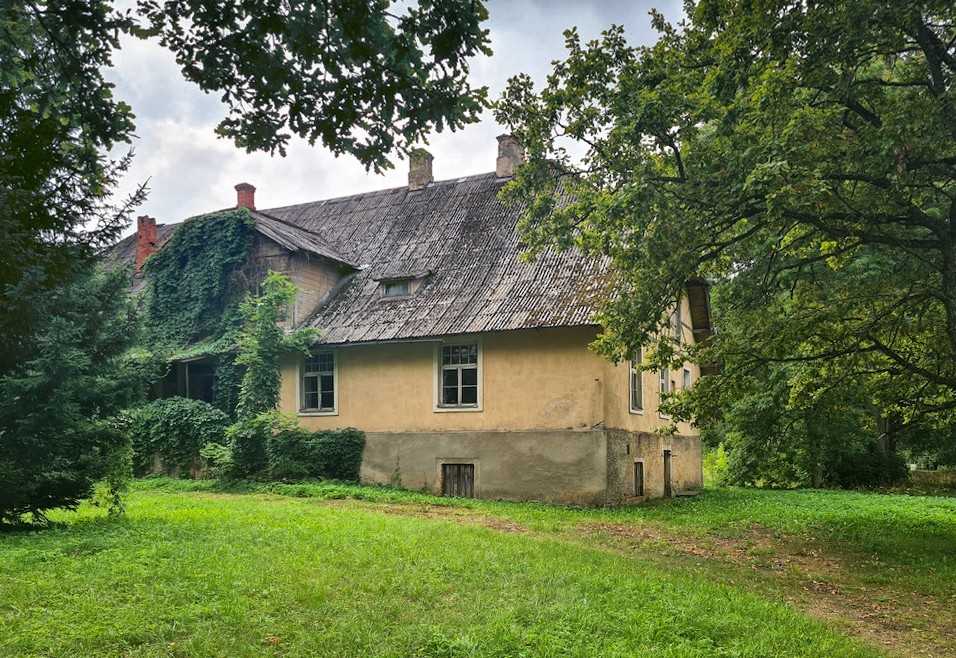 Photos Bilskas muiža - Small manor in Latvia