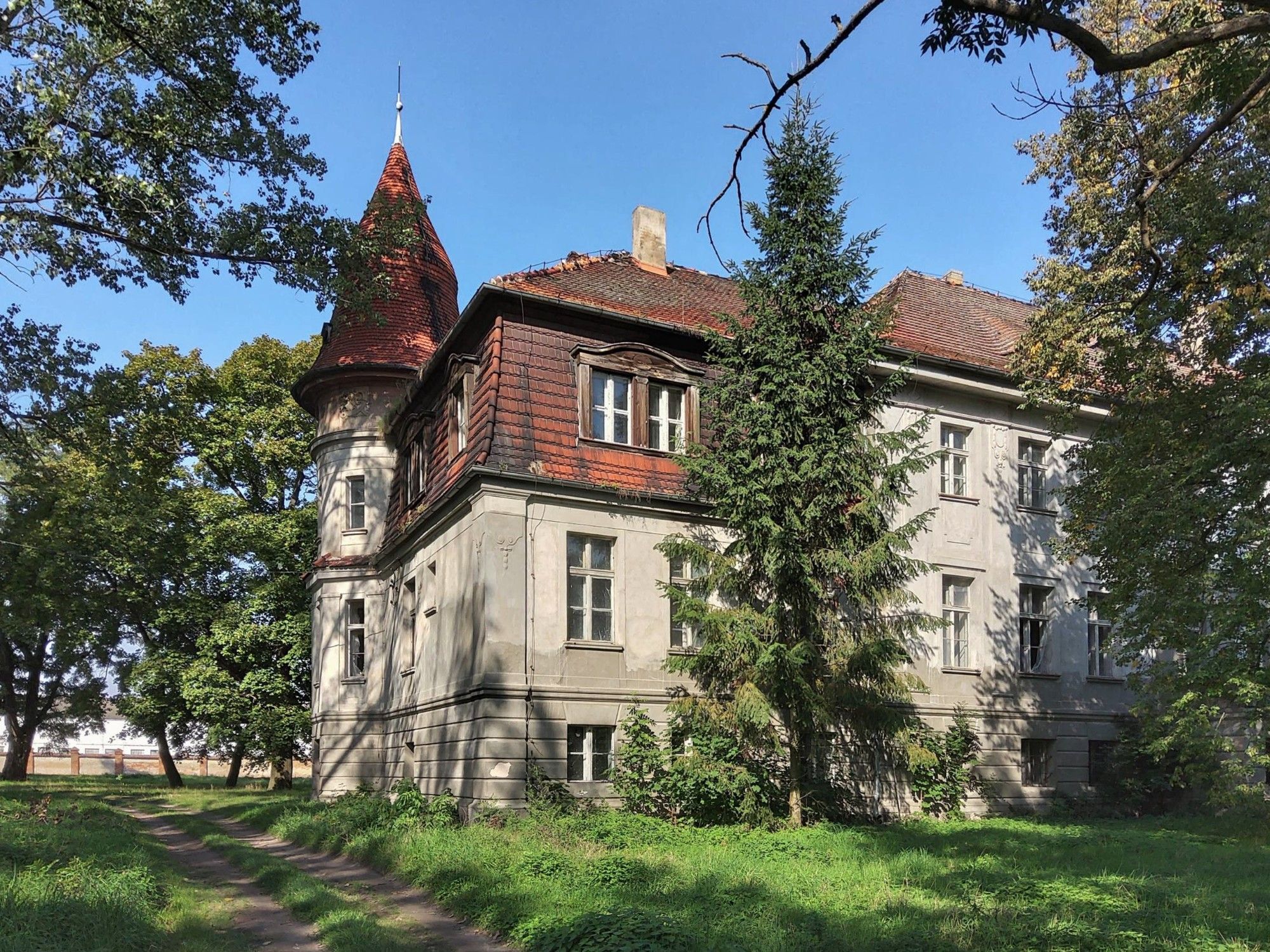 Photos Country manor with tower near Poznań - Renovation project