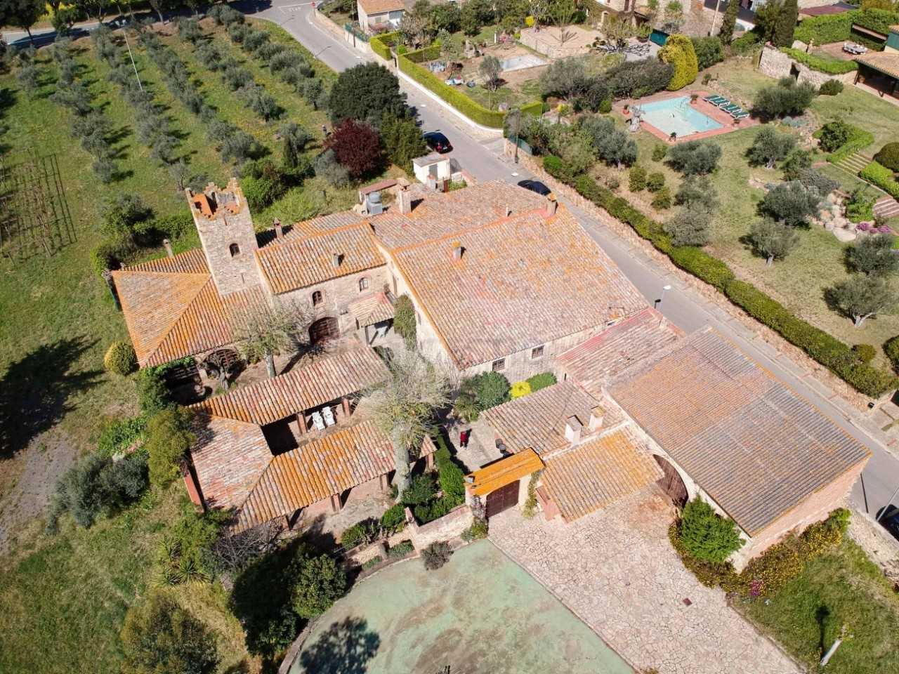 Photos Fortified farmhouse from the 14th century located in the heart of Costa Brava