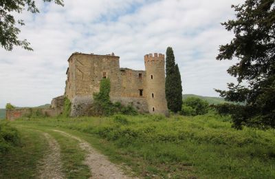 Medieval castle for sale 06019 Umbertide, Umbria, Image 3/33