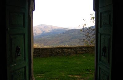 Castle for sale San Leo Bastia, Palazzo Vaiano, Umbria, Entrance