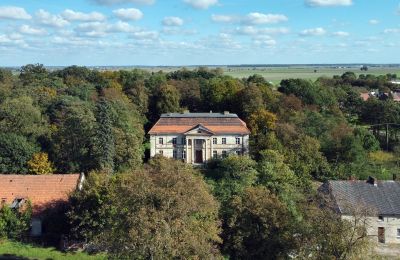 Castle for sale Granówko, Greater Poland, Front view