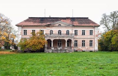 Castle for sale Granówko, Greater Poland Voivodeship:  Back view