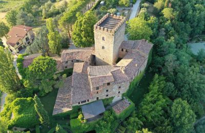 Castles for sale Italy