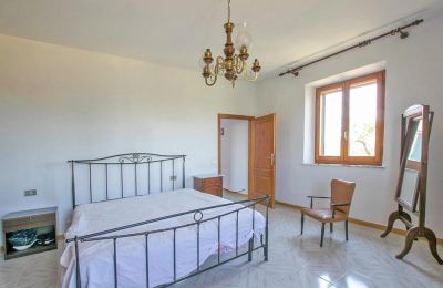 Farmhouse for sale Asciano, Tuscany:  RIF 2982 Schlafzimmer 1