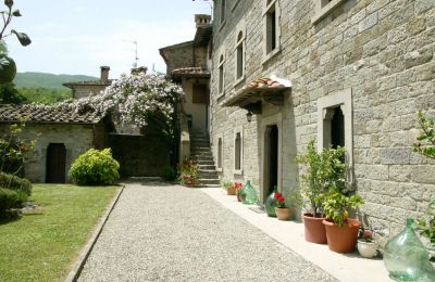 Manor House for sale Caprese Michelangelo, Tuscany:  