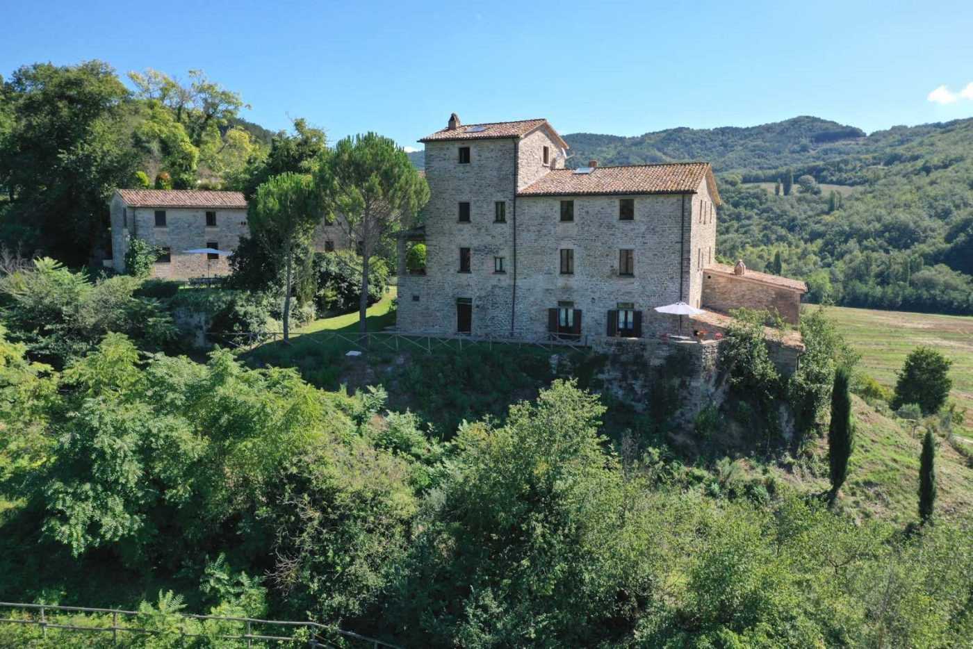 Photos Herrschaftliches Landgut in Montone/Perugia mit mittelalterlichen Wurzeln