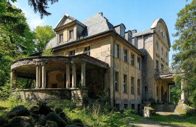 Castle for sale Trzcinno, Trzcinno 21, Pomerania, Side view
