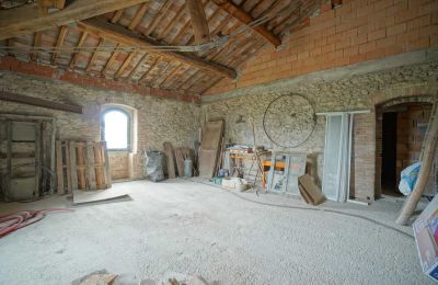 Country House for sale Lerchi, Umbria:  Attic