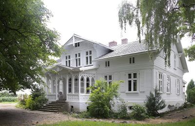 Manor House Lichnowy, Pomeranian Voivodeship