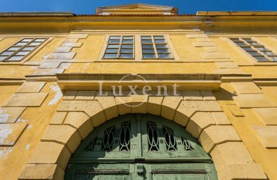 Character properties, Baroque castle near Louny in North Bohemia