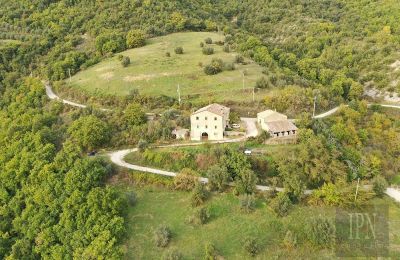 Farmhouse for sale 06019 Pierantonio, Umbria:  Drone