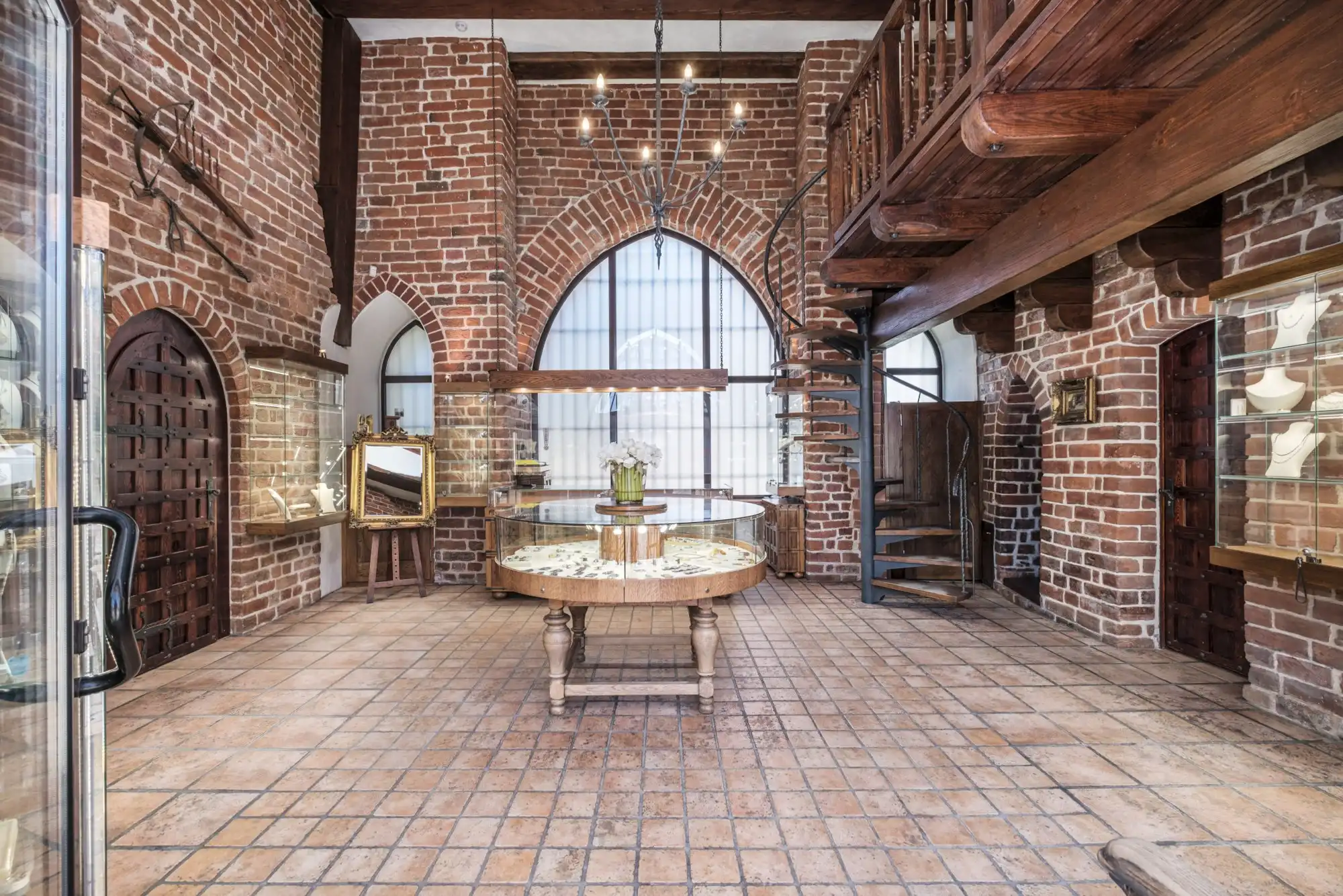 Photos Historic Tower in Malbork – residential and commercial heritage property