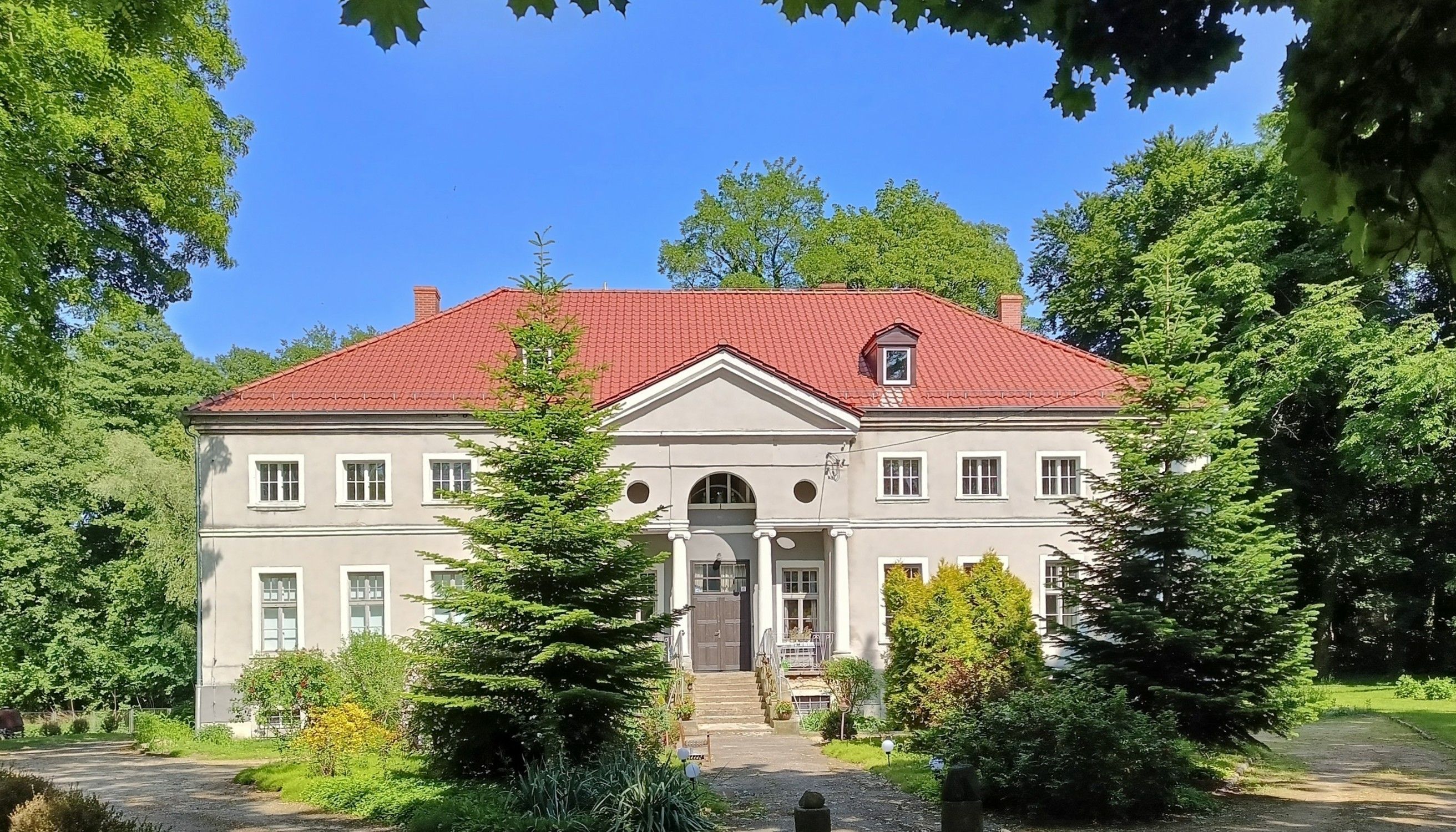 Photos Classical country estate in Western Poland, close to German border