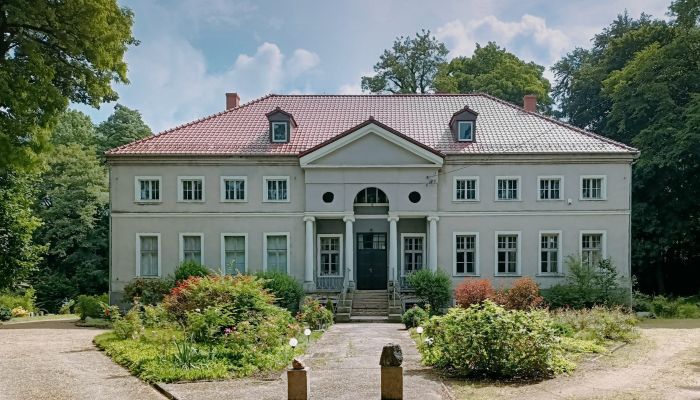 Castle for sale Sławnikowice, Lower Silesia