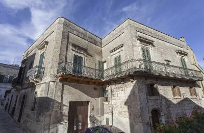 Castle for sale Oria, Apulia:  Exterior View