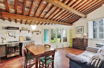 Country House for sale Castagneto Carducci, Tuscany:  RIF 3057 Wohn-Essbereich mit Küche