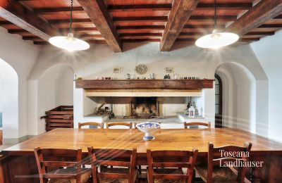 Country House for sale Castagneto Carducci, Tuscany:  RIF 3057 Essbereich mit Kamin
