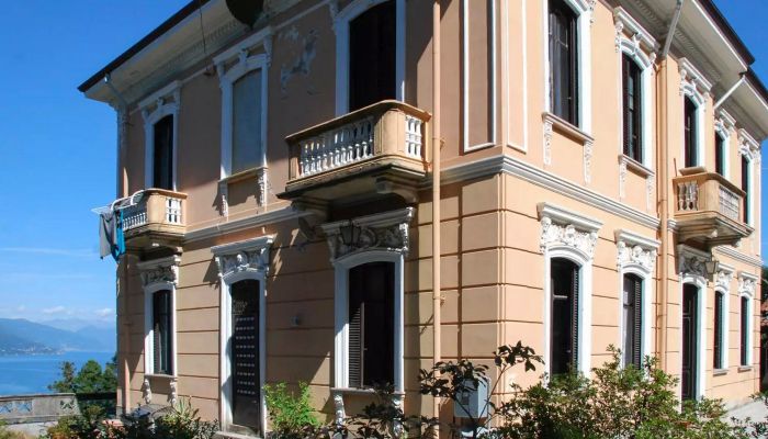 Historic Villa Stresa 2