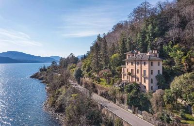 Historic Villa for sale Cannobio, Piemont:  Exterior View