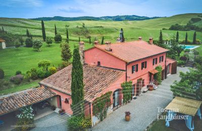 Country House for sale Castiglione d'Orcia, Tuscany:  RIF 3053 Blick auf Anwesen