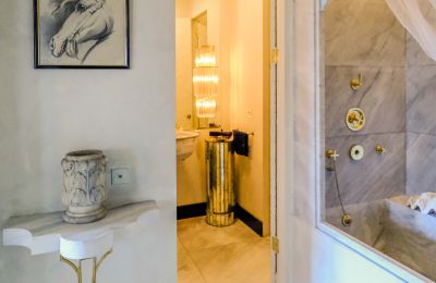 Historic Villa for sale İstanbul, Tom Tom, Nur-i Ziya Sokak, Image 16/33
