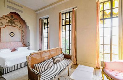 Historic Villa for sale İstanbul, Tom Tom, Nur-i Ziya Sokak, Image 17/33
