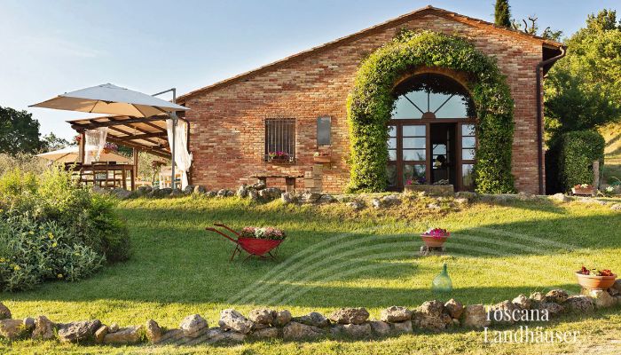 Country House for sale Chianciano Terme, Tuscany,  Italy