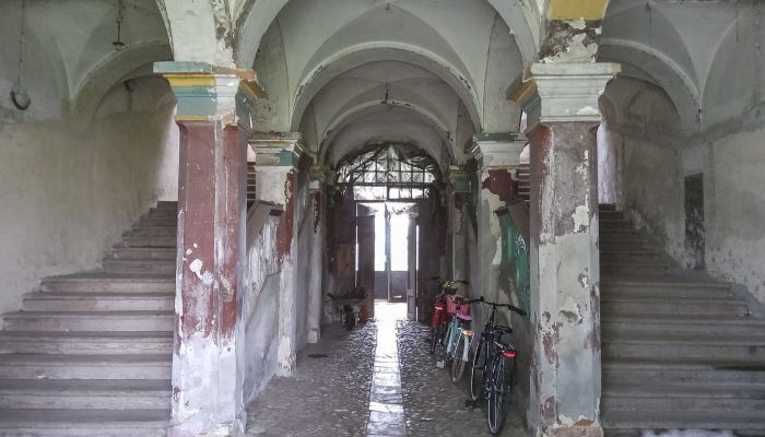 Castle Pisarzowice, Opole Voivodeship