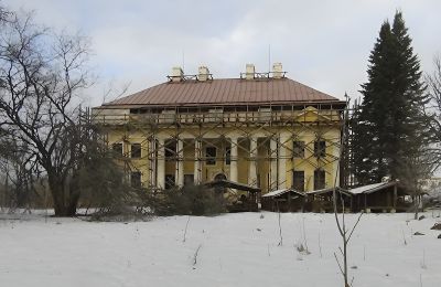 Manor House for sale Bukas, Vidzeme:  Front view