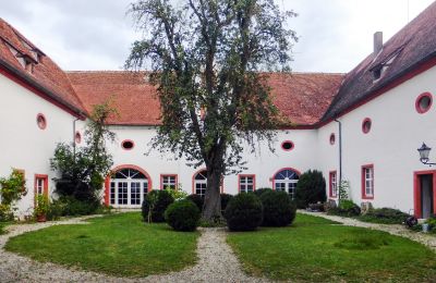 Castle for sale 91792 Ellingen, An der Vogtei 2, Bavaria, Courtyard