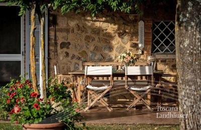 Country House for sale Manciano, Tuscany:  RIF 3084 Terrasse am Haus