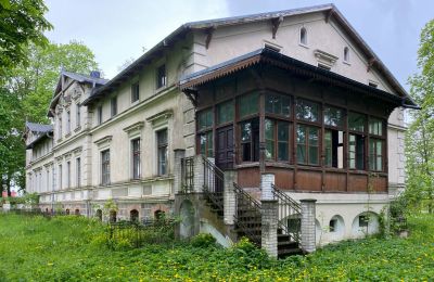 Castle for sale Stradzewo, Pałac w Stradzewie, West Pomerania, Porch