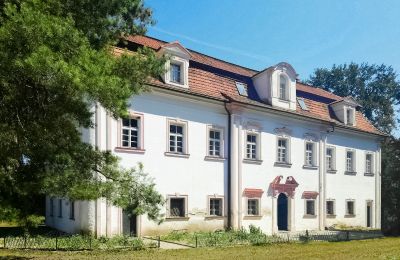 Castle for sale Opava, Moravskoslezský kraj:  Exterior View