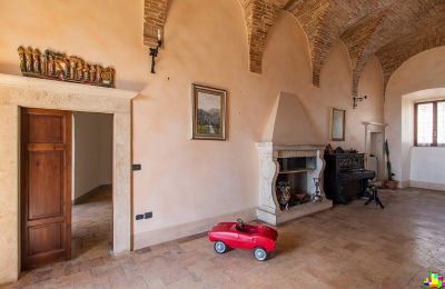 Historic Villa for sale 05023 Civitella del Lago, Umbria:  Living Room