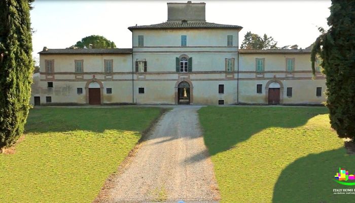 Landschloss/Palazzo mit Park in Marsciano