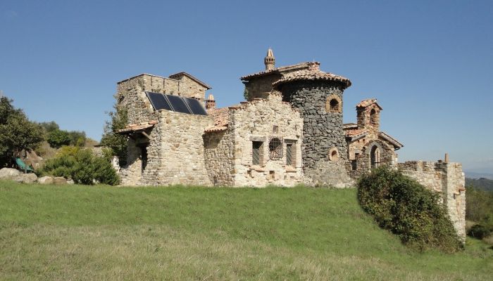 Umbrian Castle for Sale with Panoramic Views