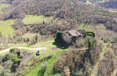 Medieval Castle for sale 06026 Pietralunga, Umbria:  