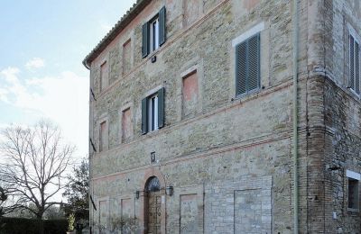 Historic villa for sale 06063 Magione, Umbria, Front view
