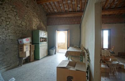 Town House for sale 06019 Umbertide, Piazza 25 Aprile, Umbria, Image 18/25