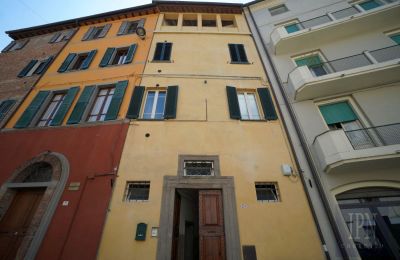 Town House for sale 06019 Umbertide, Piazza 25 Aprile, Umbria, Image 3/25