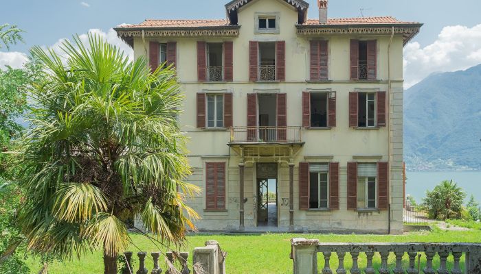 Historic Villa Lovere, Lombardy