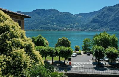 Historic Villa for sale Lovere, Lombardy:  View