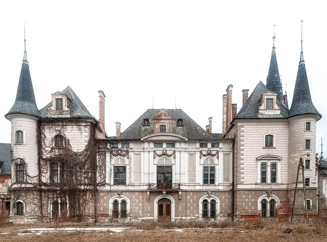 Photos Bożków castle in Lower Silesia
