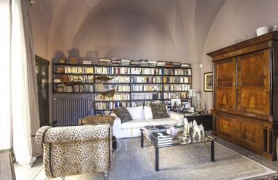 Period Apartment for sale Oria, Apulia, Living Room
